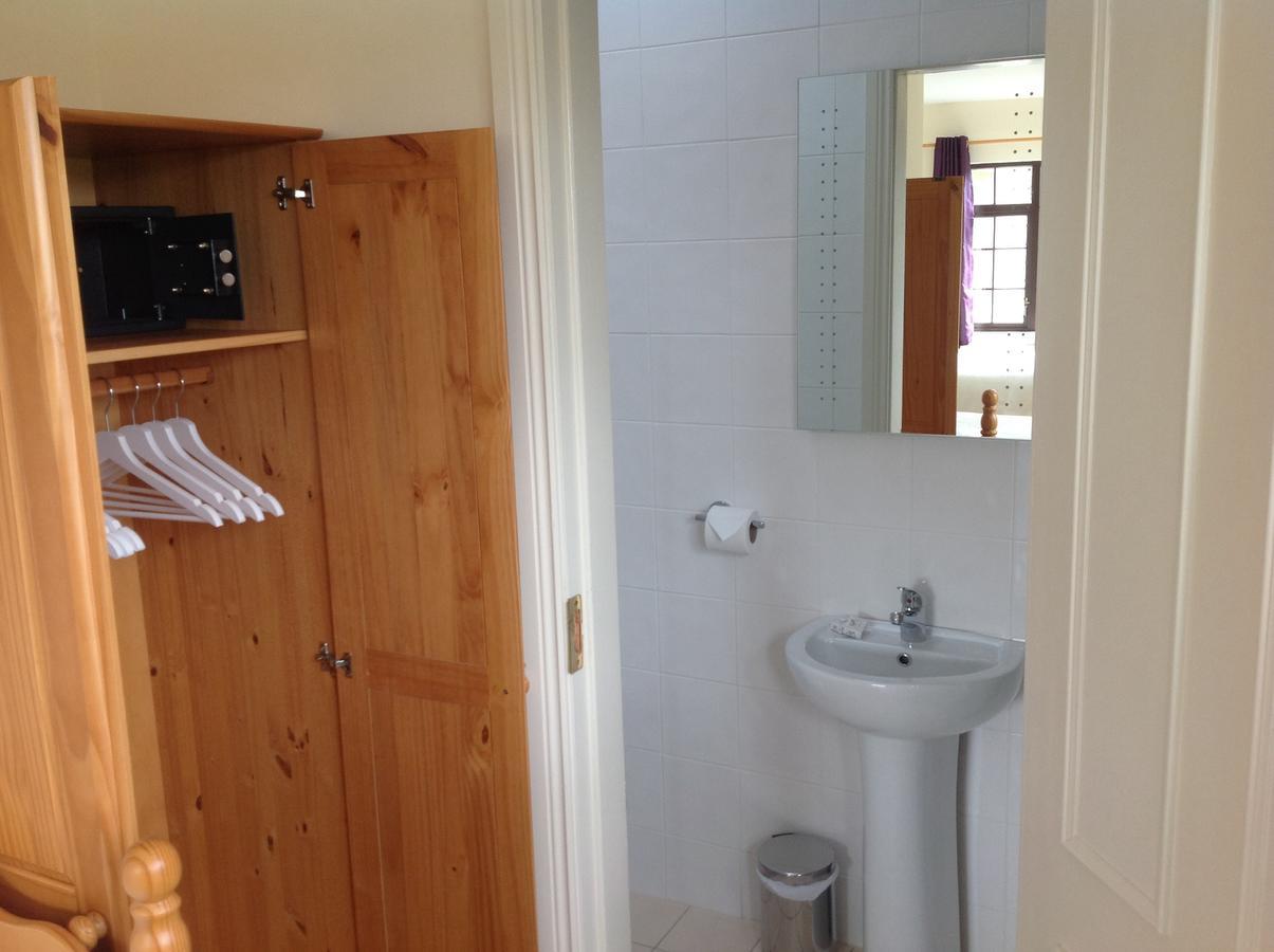 Auntie B'S Bed & Breakfast Ardara Bagian luar foto